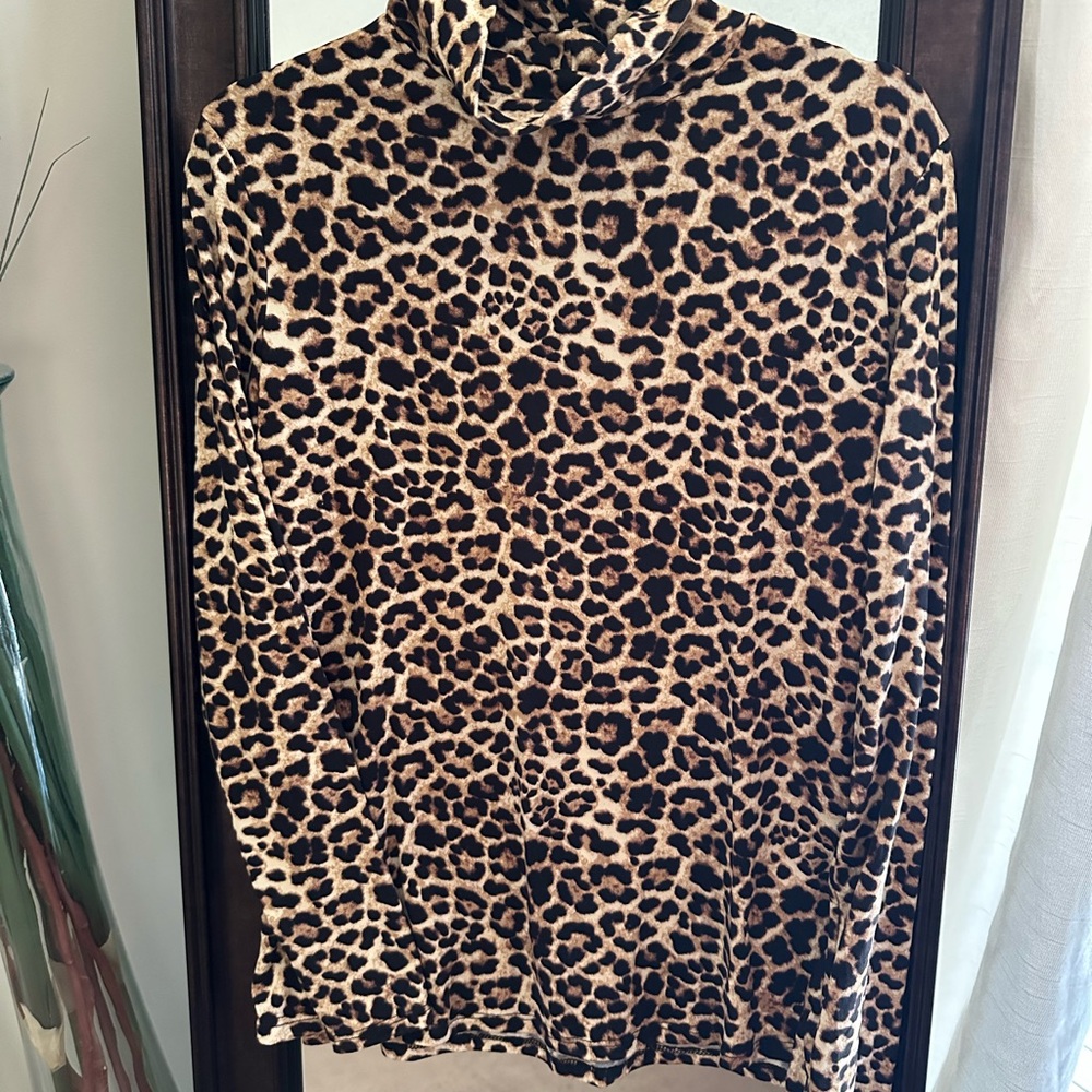Leopard Print Turtleneck Top